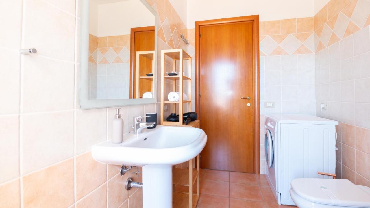 Sardinianworld - Su Pasiu Apartment Cabras Bagian luar foto